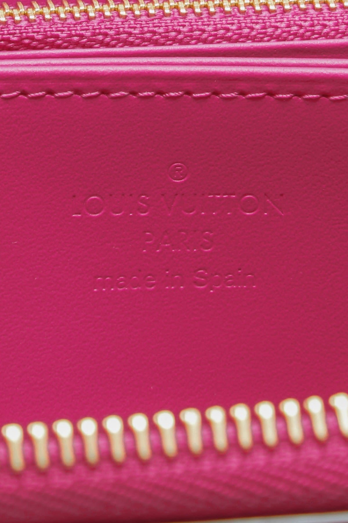 Vernis Valentine's Day Zippy Wallet - Fuchsia Pink - Image 6