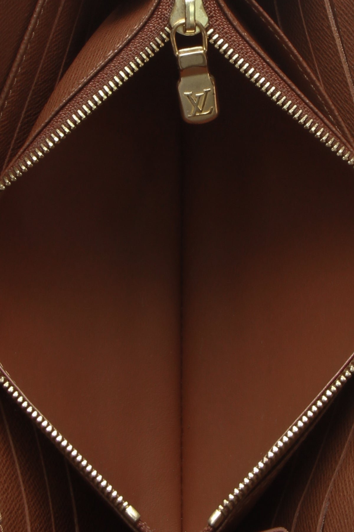 Sarah Wallet - Monogram - Image 7