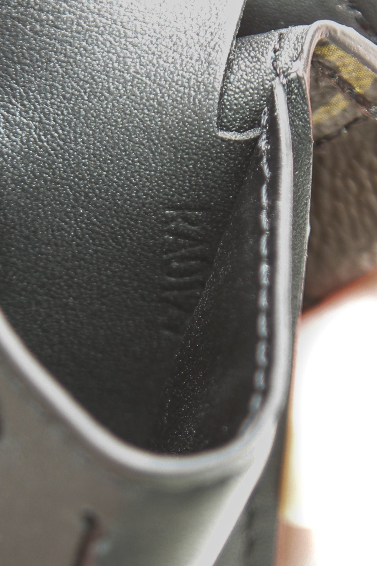 Hinge Multiple Wallet - Monogram - Image 7